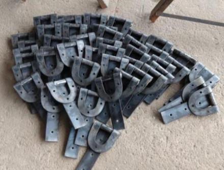 PORTEIRAS NA PINTURA ELETROTÁTICA E DOBRADIÇA em Juruena MT