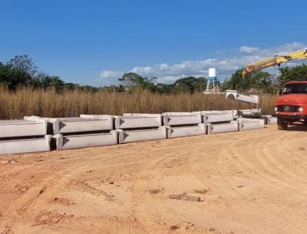 COCHO P/ CONFINAMENTO TIPO U em Juruena MT