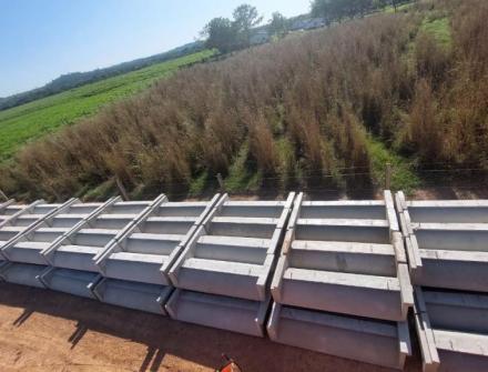 COCHO P/ CONFINAMENTO TIPO U em Juruena MT